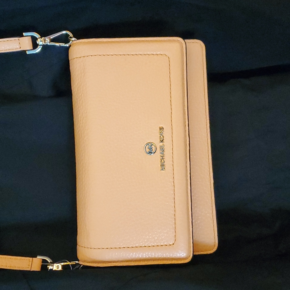 Michael Kors Phone Cross Body